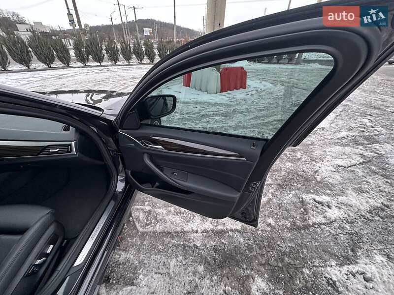 Седан BMW 5 Series 2019 в Полтаві фото 42 Седан BMW 5 Series 2019 в Полтаві