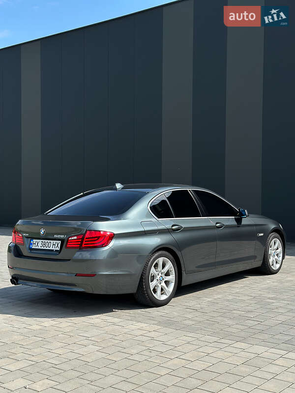 Седан BMW 5 Series 2012 в Хмельницькому