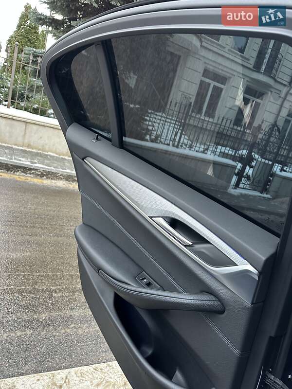 Седан BMW 5 Series 2017 в Киеве фото 75 Седан BMW 5 Series 2017 в Киеве