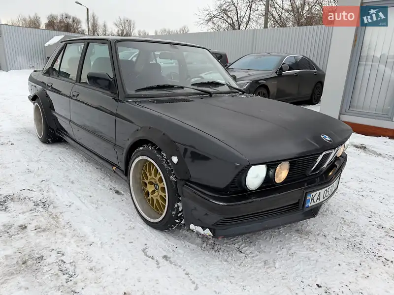 BMW 5 Series 1982