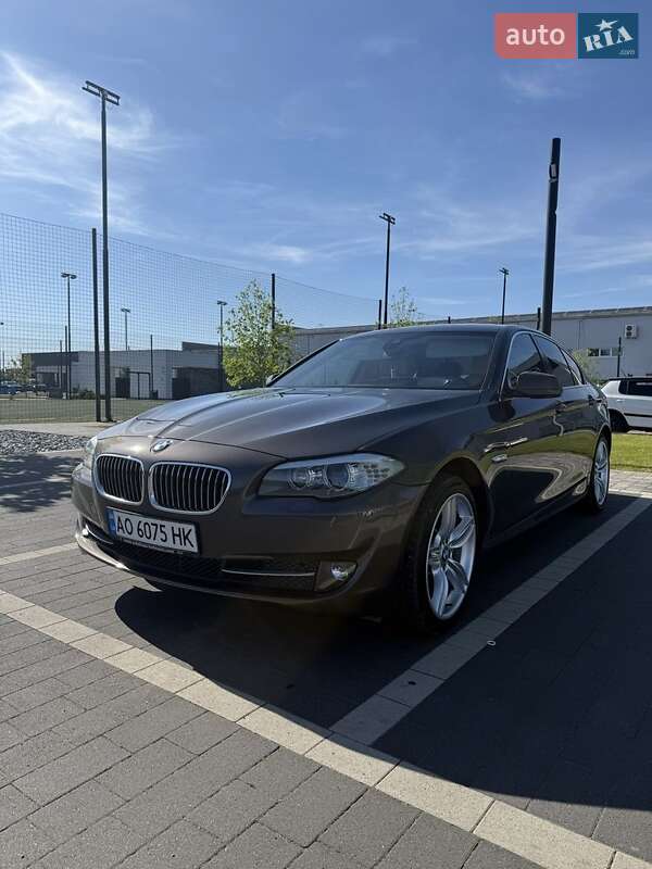 BMW 5 Series 2012 BMW 5 Series 2012