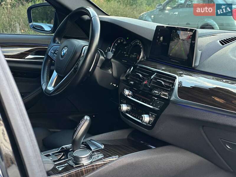 Седан BMW 5 Series 2018 в Києві