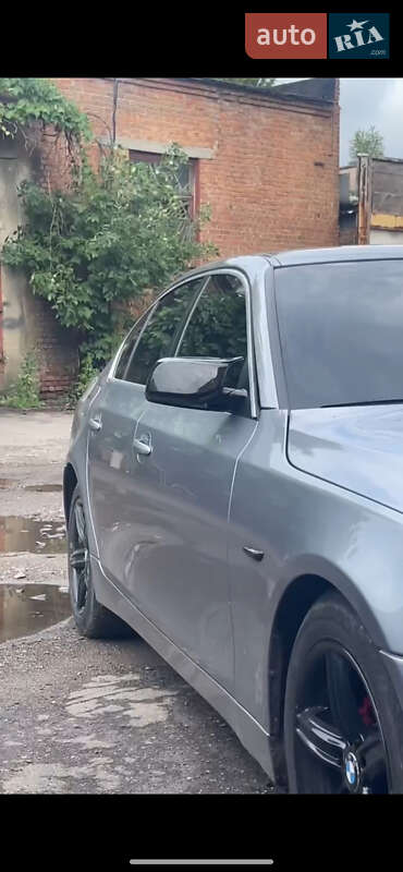 Седан BMW 5 Series 2005 в Хмельницькому