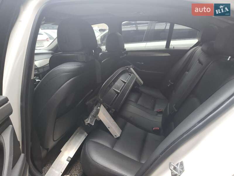 Седан BMW 5 Series 2014 в Киеве