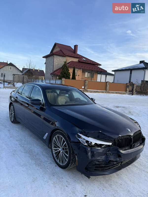 Седан BMW 5 Series 2017 в Львове