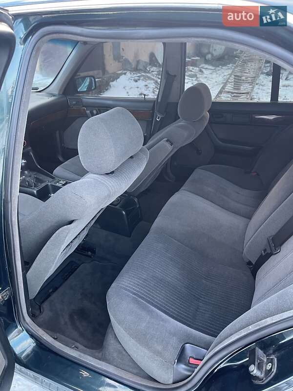 Седан BMW 5 Series 1989 в Бориславе