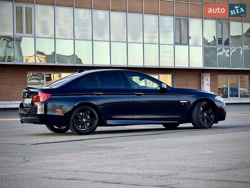 Седан BMW 5 Series 2015 в Киеве