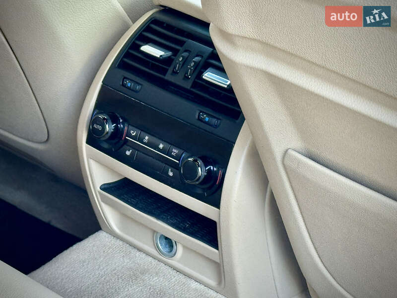 Седан BMW 5 Series 2015 в Киеве