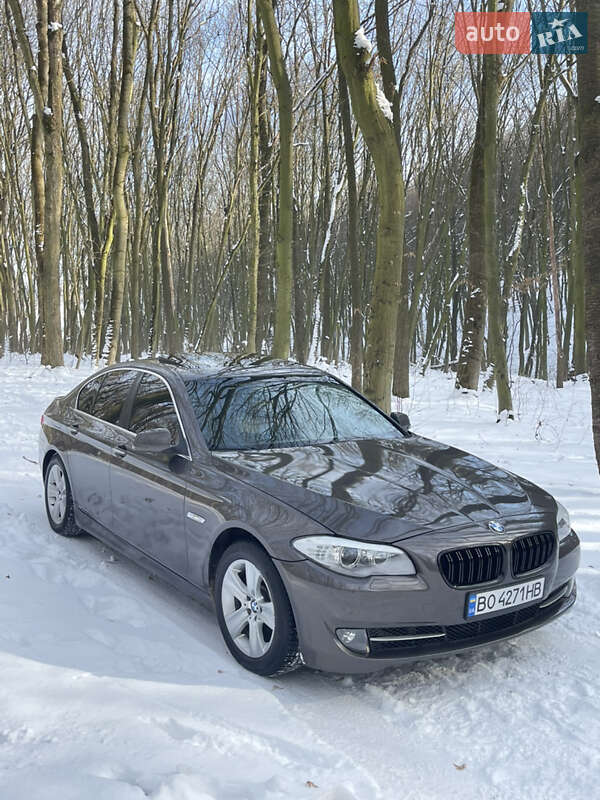 Седан BMW 5 Series 2011 в Тернополе