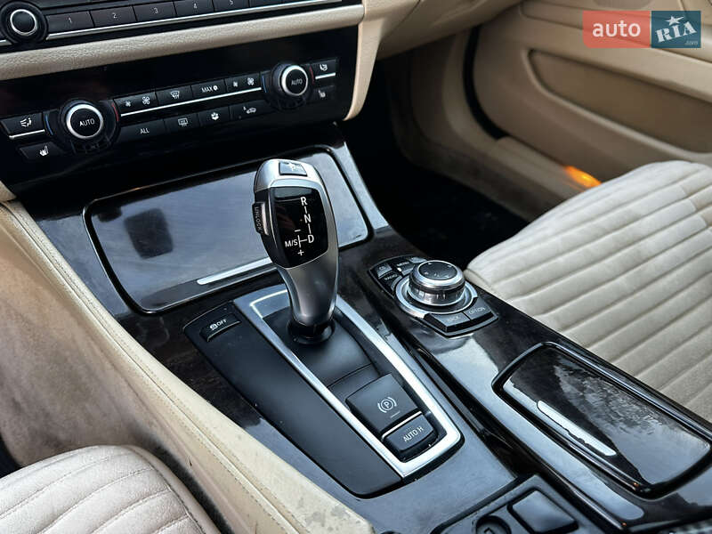 Седан BMW 5 Series 2011 в Тернополе