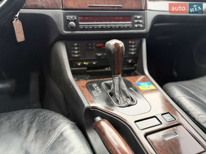 Универсал BMW 5 Series 2001 в Ровно