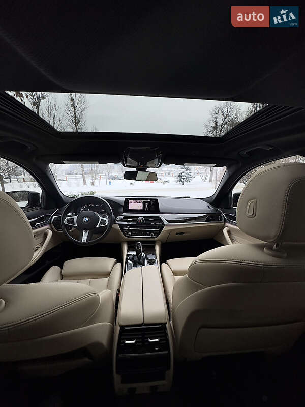 Седан BMW 5 Series 2018 в Львові