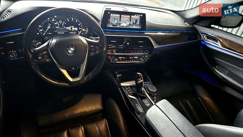 Седан BMW 5 Series 2017 в Мукачево