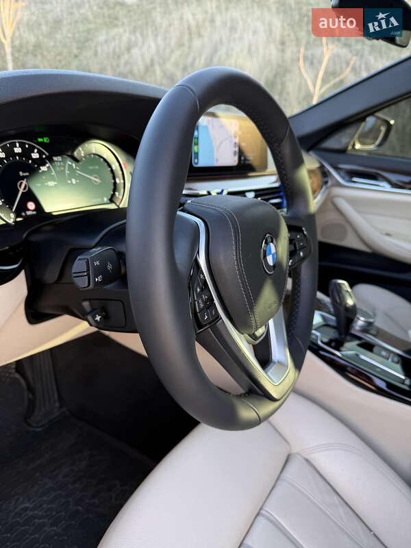 Седан BMW 5 Series 2018 в Николаеве