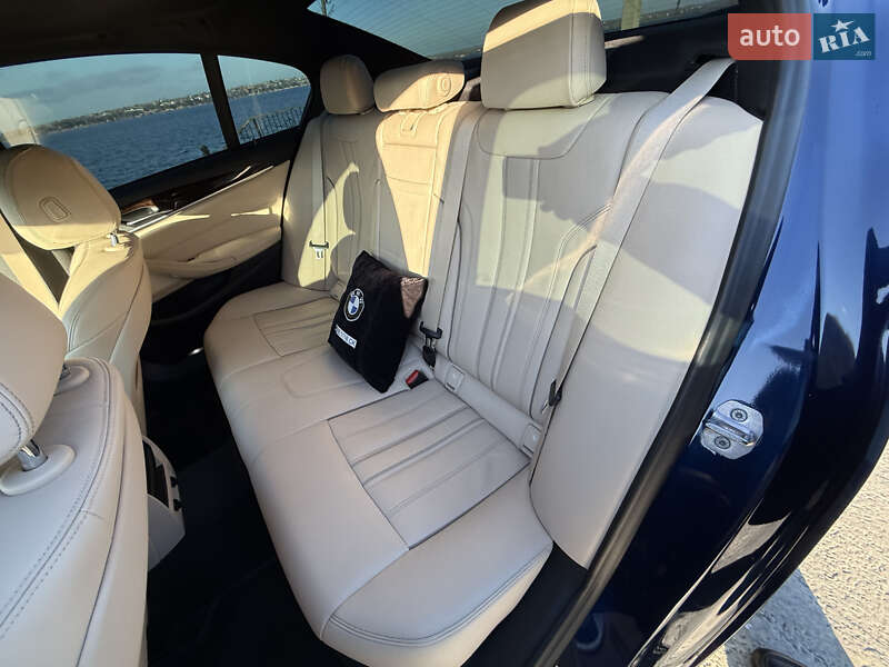 Седан BMW 5 Series 2018 в Николаеве