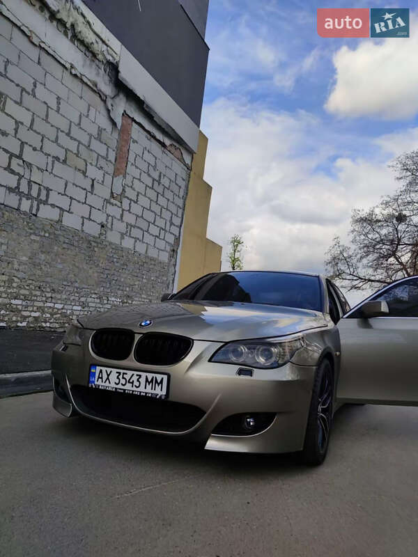Седан BMW 5 Series 2004 в Харькове