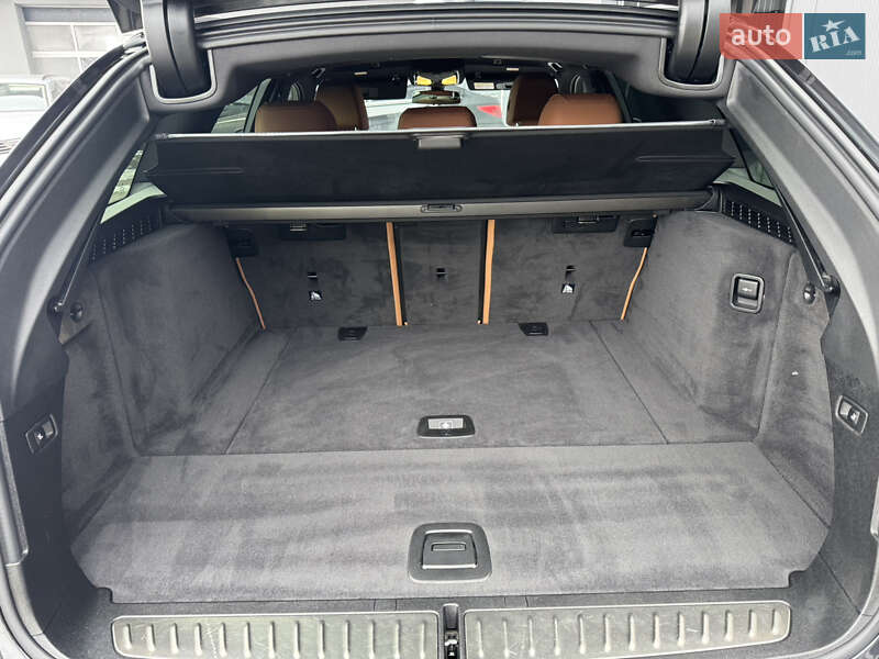 Универсал BMW 5 Series 2021 в Мукачево