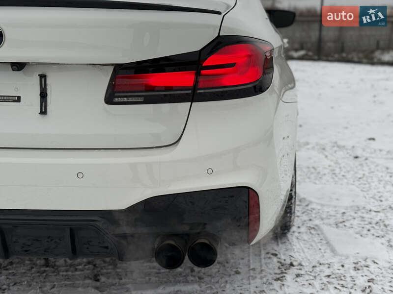 Седан BMW 5 Series 2017 в Киеве