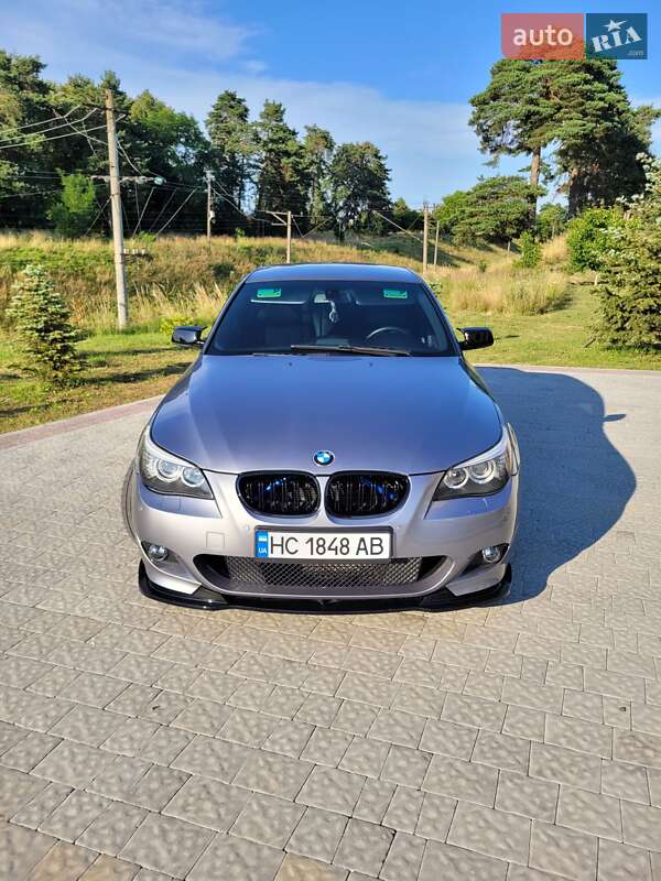 Седан BMW 5 Series 2004 в Львове