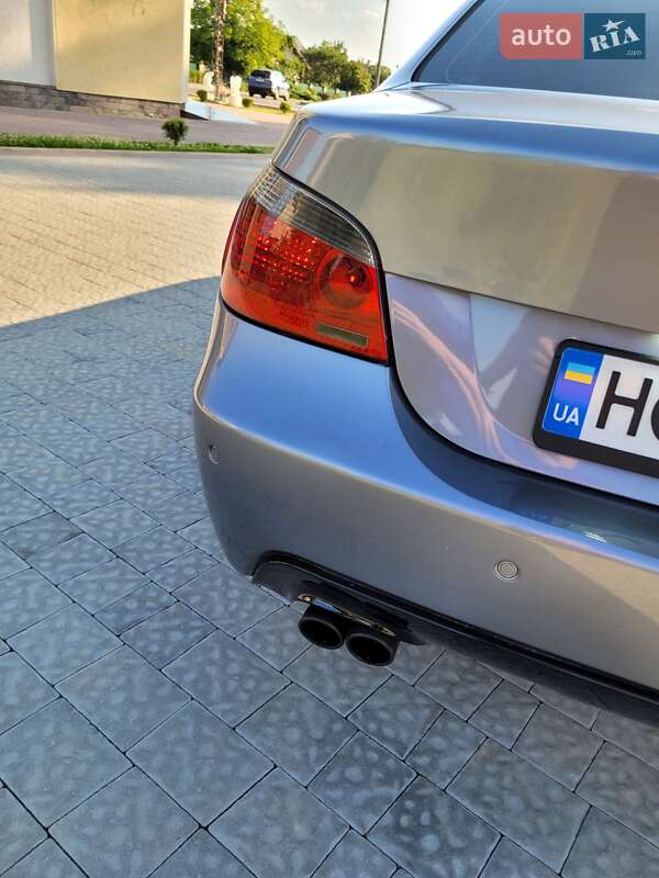 Седан BMW 5 Series 2004 в Львове