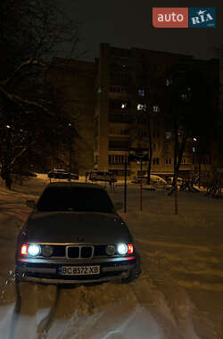 Седан BMW 5 Series 1991 в Львове