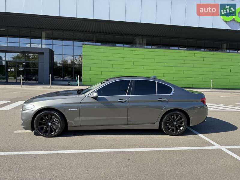 Седан BMW 5 Series 2013 в Киеве