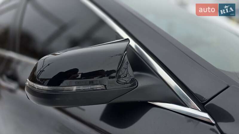 Седан BMW 5 Series 2015 в Чернівцях