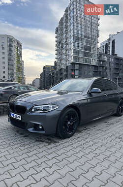 Седан BMW 5 Series 2015 в Львове