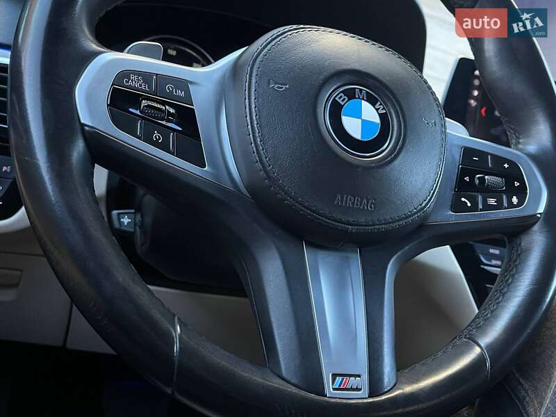 Седан BMW 5 Series 2018 в Николаеве фото 23 Седан BMW 5 Series 2018 в Николаеве