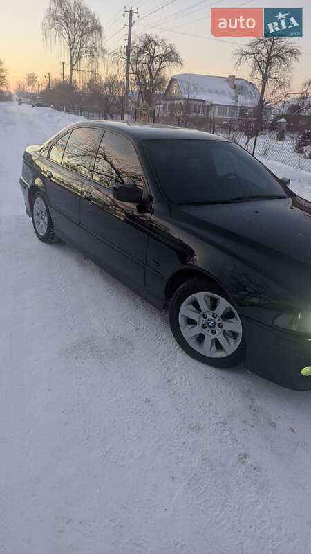 Седан BMW 5 Series 2002 в Ровно