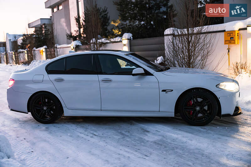 Седан BMW 5 Series 2010 в Львове