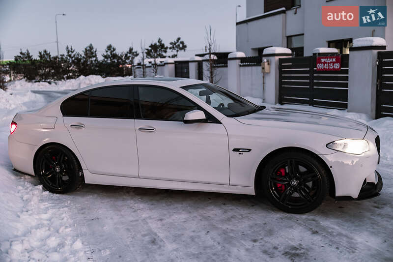 Седан BMW 5 Series 2010 в Львове