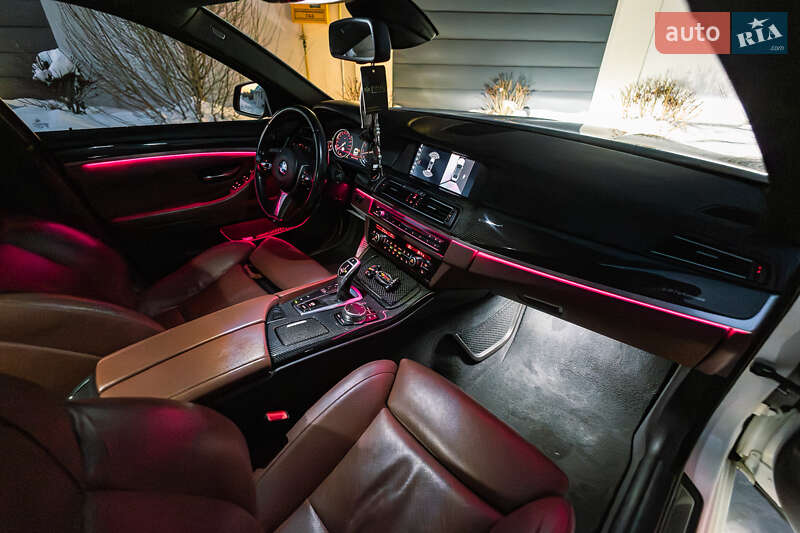 Седан BMW 5 Series 2010 в Львове
