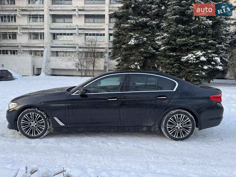 Седан BMW 5 Series 2017 в Кременчуці