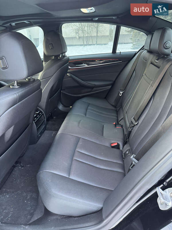 Седан BMW 5 Series 2017 в Кременчуці