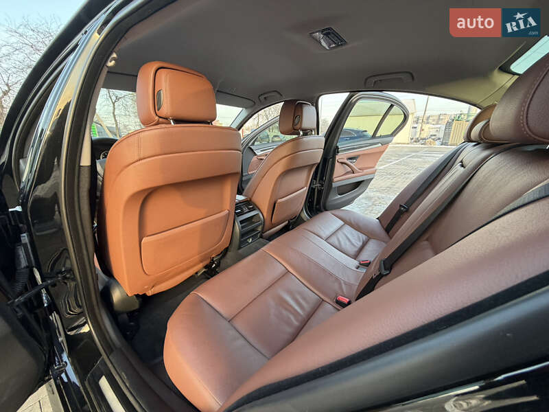Седан BMW 5 Series 2012 в Одессе