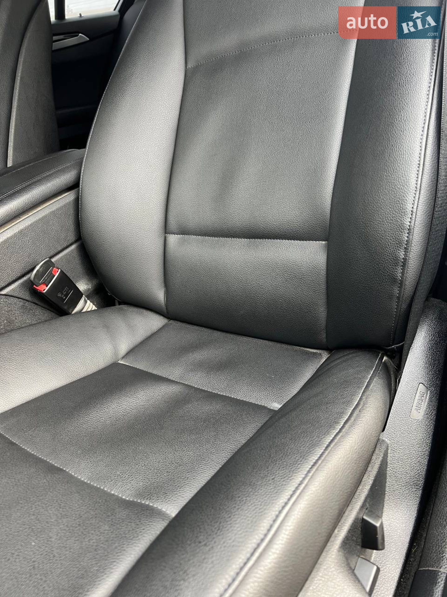 2012 BMW 5er - мініатюра 17