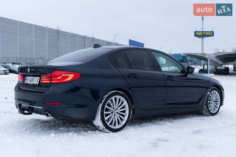 Седан BMW 5 Series 2019 в Ровно