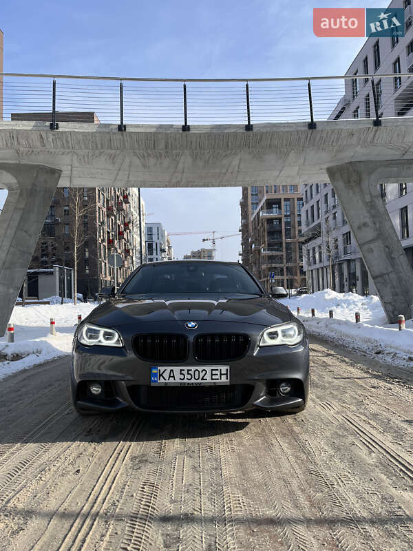 Седан BMW 5 Series 2016 в Киеве