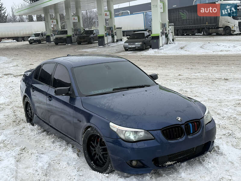 Седан BMW 5 Series 2004 в Каменец-Подольском