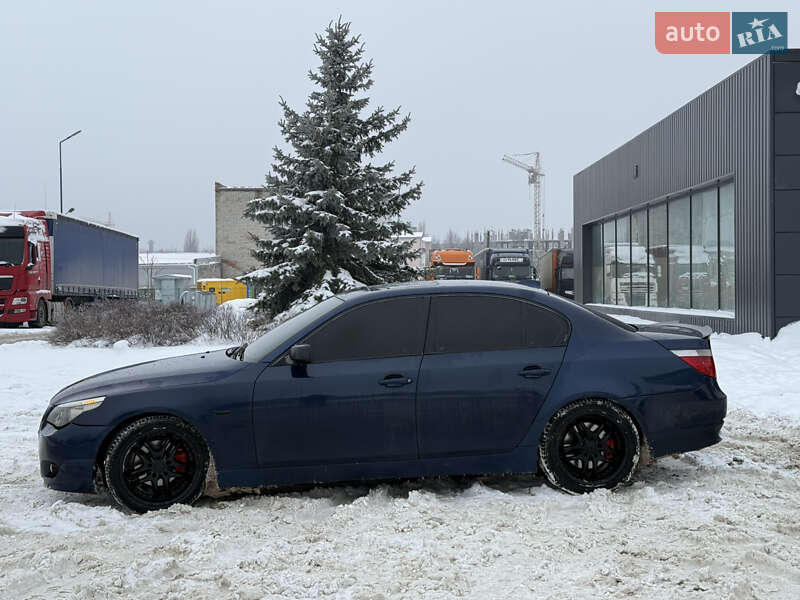 Седан BMW 5 Series 2004 в Каменец-Подольском