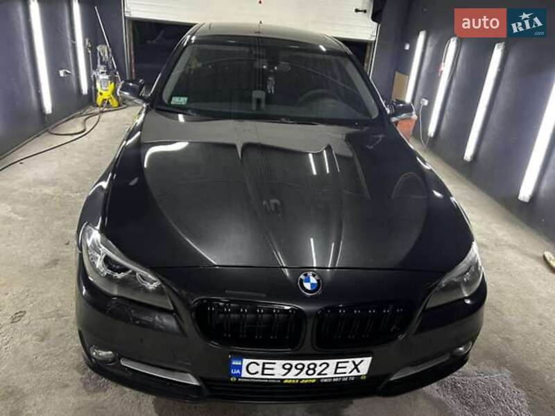 Седан BMW 5 Series 2015 в Чернівцях
