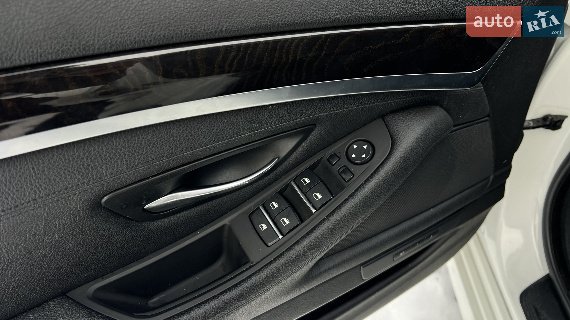 2016 BMW 5er - мініатюра 21