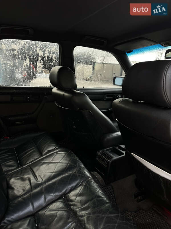 Седан BMW 5 Series 1991 в Вишневом