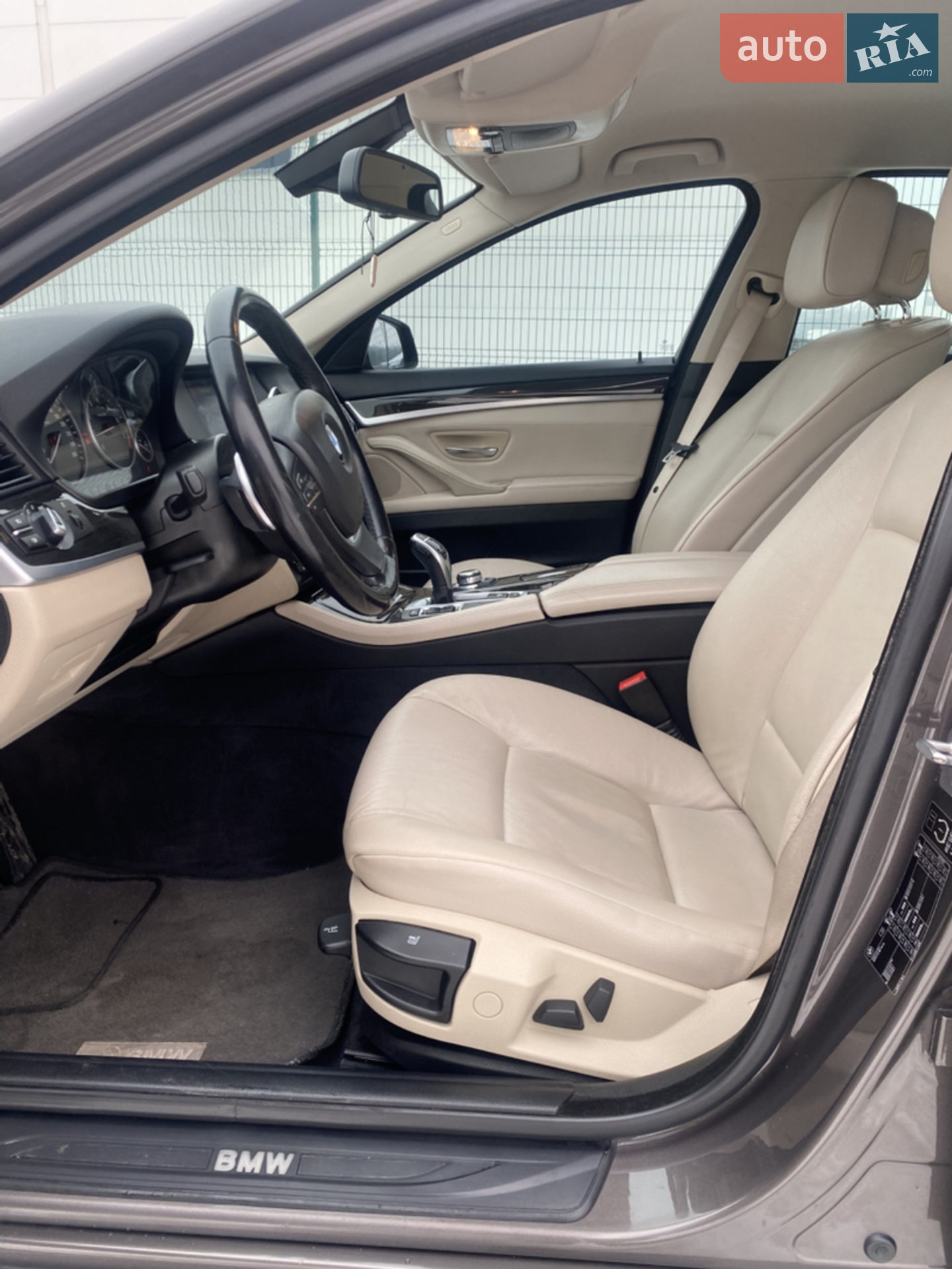 2012 BMW 5er - мініатюра 3