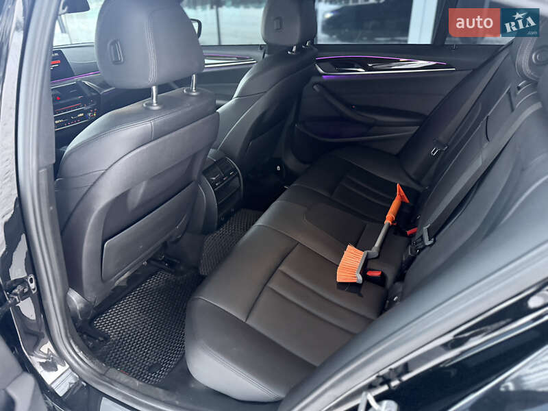 Седан BMW 5 Series 2017 в Звягеле