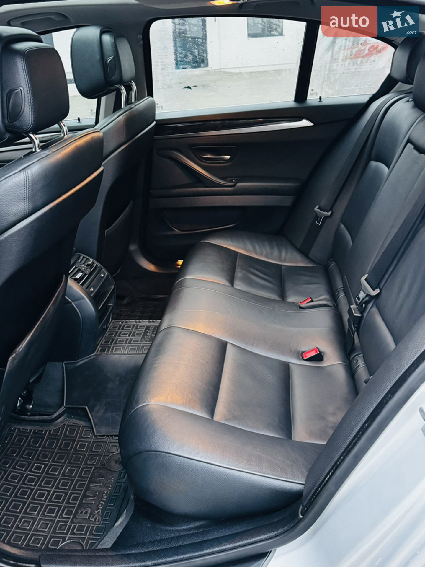 2011 BMW 5er - мініатюра 16