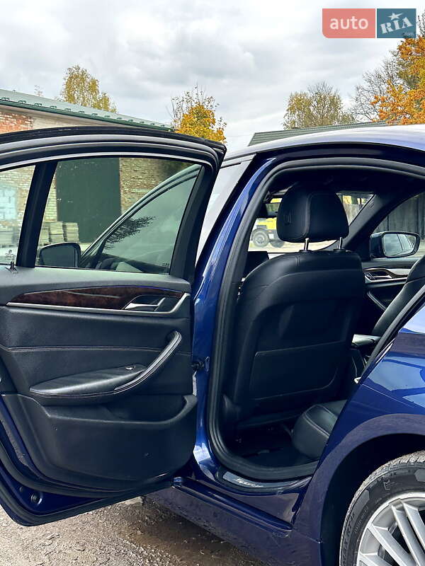 Седан BMW 5 Series 2017 в Днепре