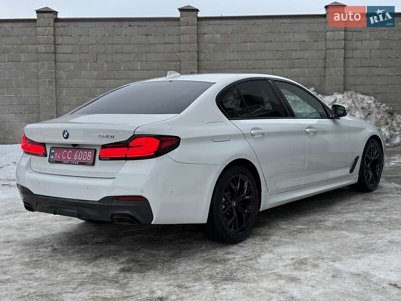Седан BMW 5 Series 2022 в Львове