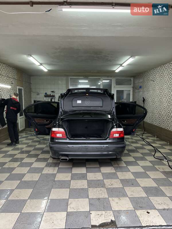 Седан BMW 5 Series 2001 в Одессе
